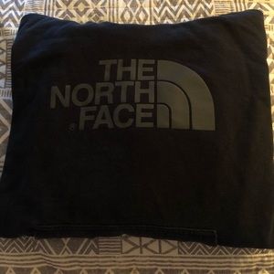 Black North Face hoodie!